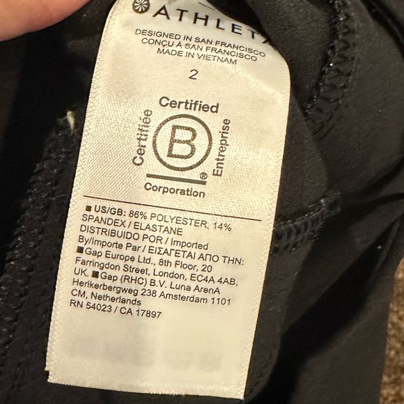 EUC Athleta Sz 2 black women's dress pants straight leg pleated career gorgeous - Picture 2 of 4